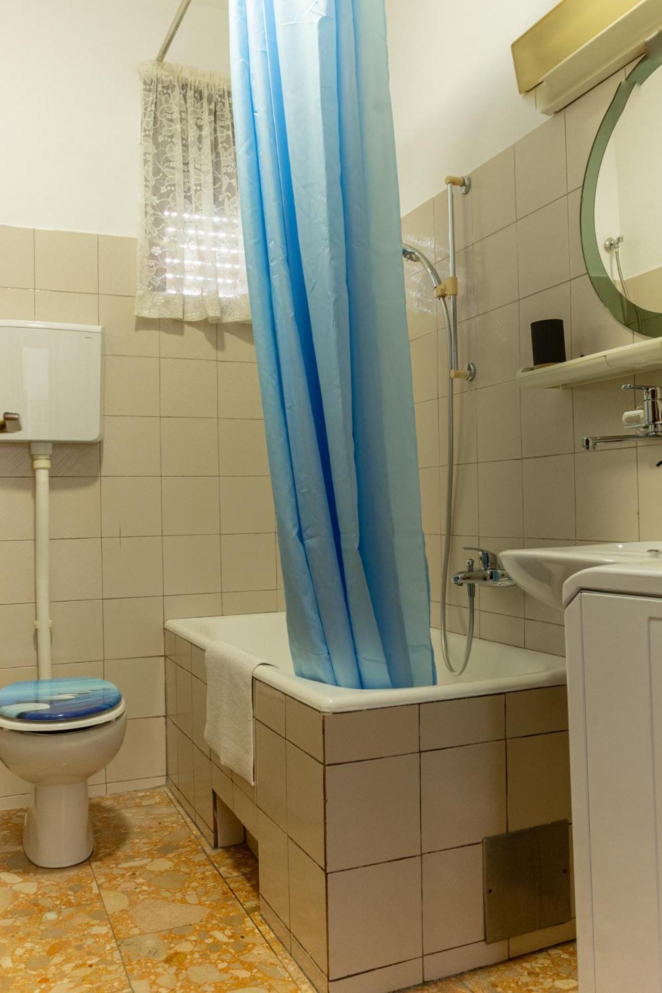 Sea View Retreat With 170Mbps Wifi And Sunny Balcony Apartamento Kastav Exterior foto